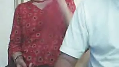 Dua bokeb tante hamil laki-laki dengan dua pirang
