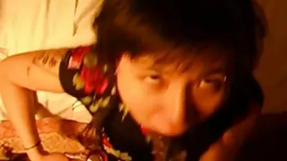 Rambut pirang memberikan bokep yang hamil tangan untuk anak kembar, seks bertiga