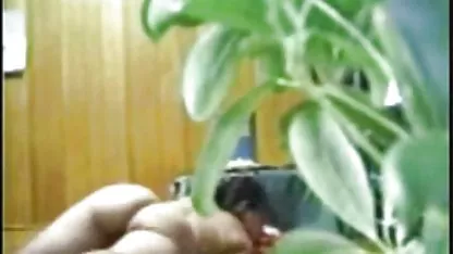 Memukul film bokep ibu hamil orang